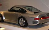 800px-porsche_959_34_rear